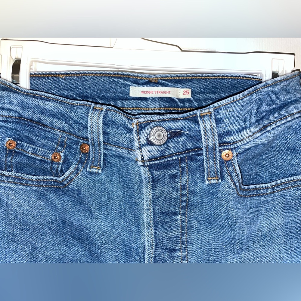 Levi Jeans - Wedgie Straight - Picture 4 of 6
